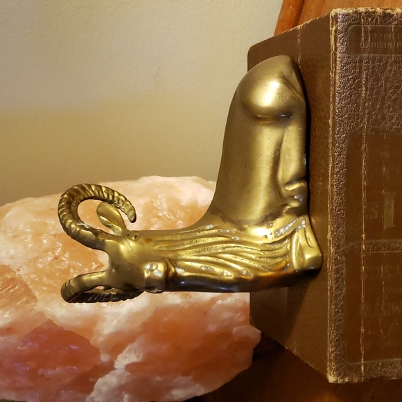 ❤ VINTAGE | Mid-century Brass Majestic Bearded Ibex Goat Ram - Picture 2 of 16